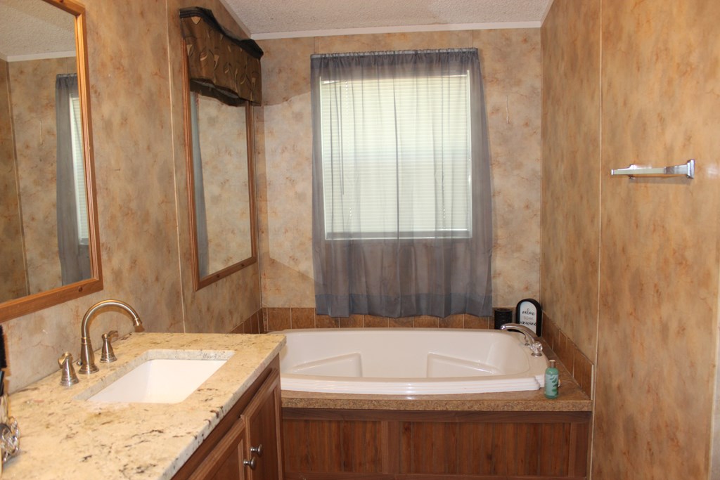 159 Annie Lane East Center Point, TX 78010 - Photo 10 of 18