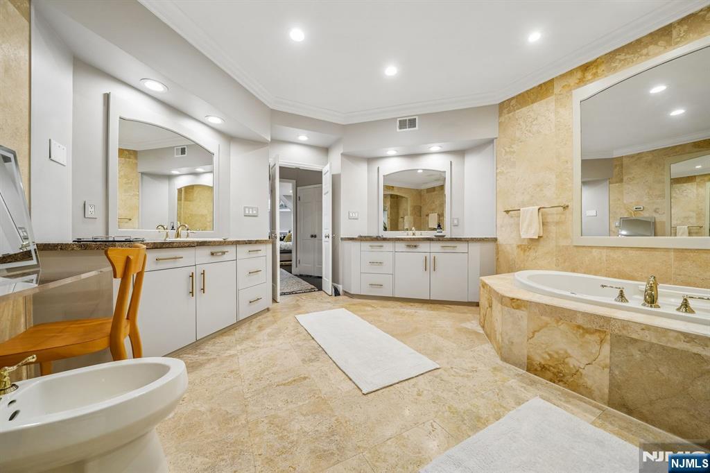 3 Kips Ridge, Unit C0003 Montclair, NJ 07042 - Photo 15 of 42