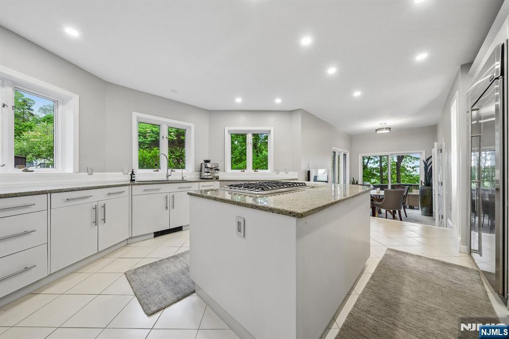 3 Kips Ridge, Unit C0003 Montclair, NJ 07042 - Photo 9 of 42