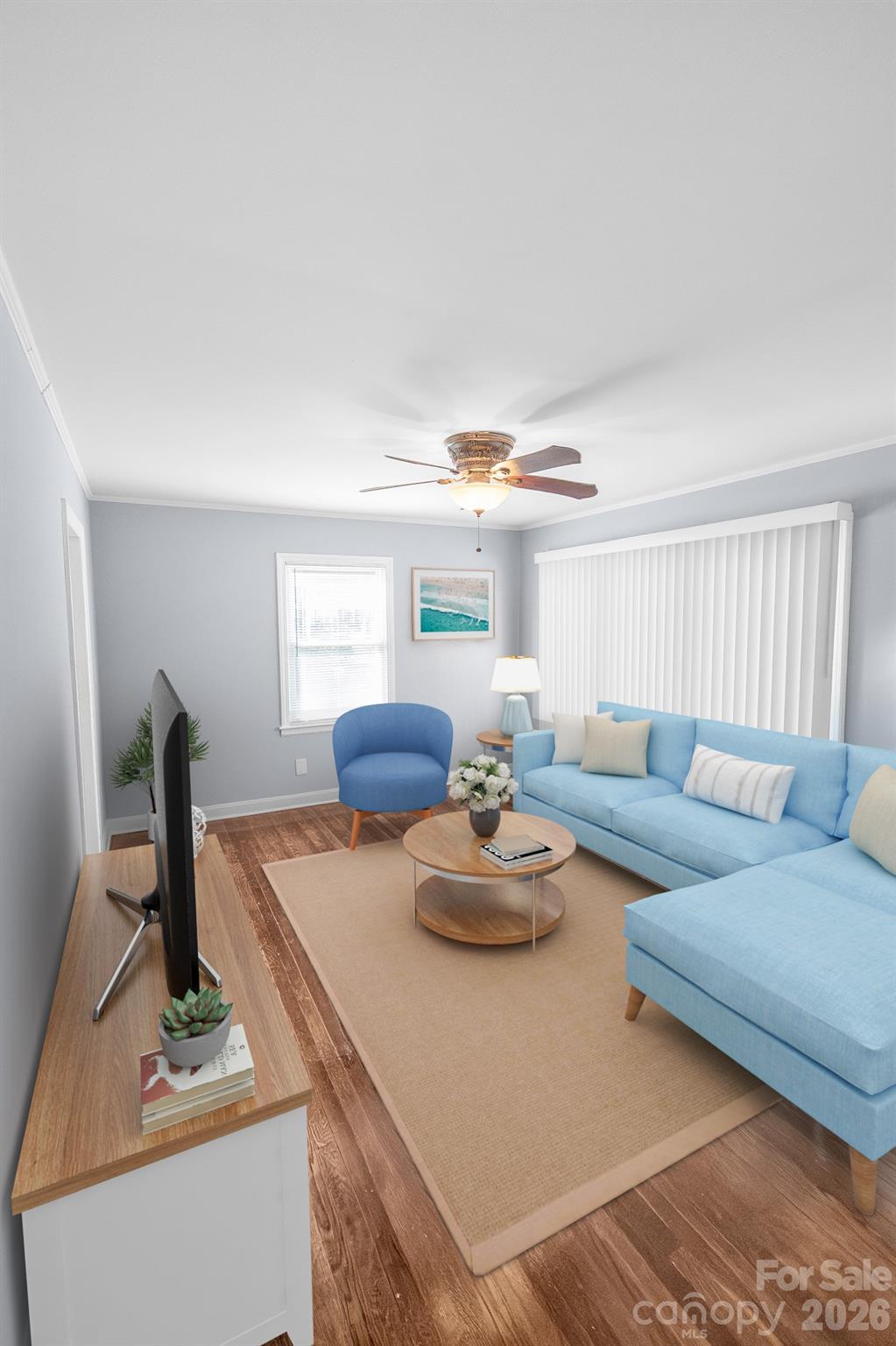 621 Reeves Court Charlotte, NC 28208 - Photo 2 of 11 a living room with furniture