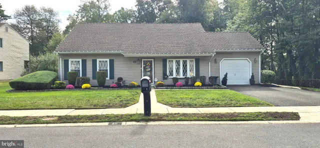 $399,900 | 45 Eastmont Lane, Sicklerville, NJ 08081