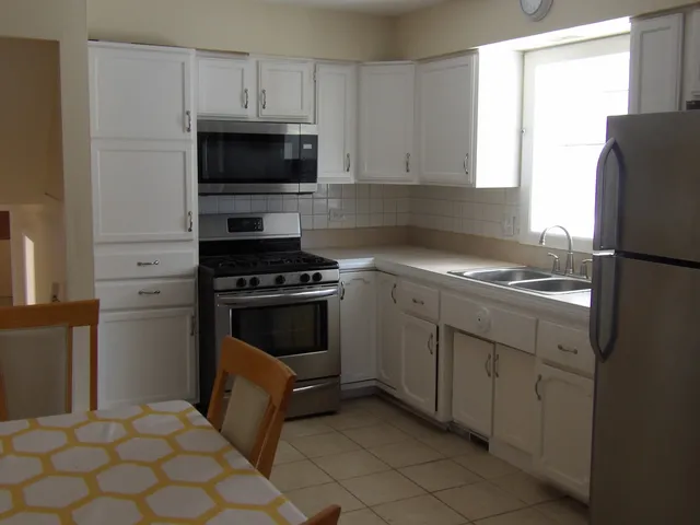 $179,000 | 15133 Diekman Court, Dolton, IL 60419