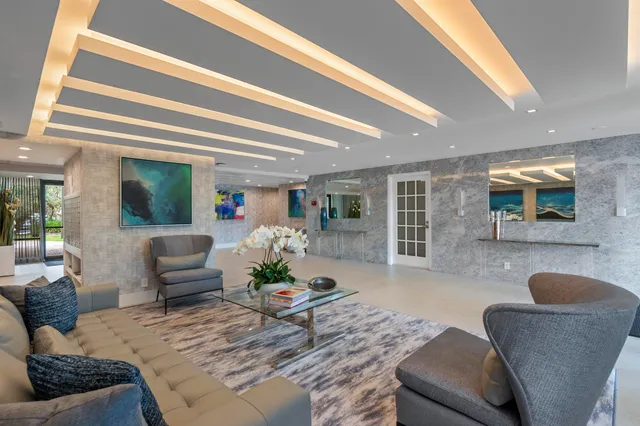 $449,000 | 799 Jeffery Street, Unit 202, Boca Raton, FL 33487