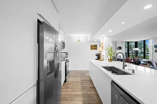 $449,000 | 799 Jeffery Street, Unit 202, Boca Raton, FL 33487