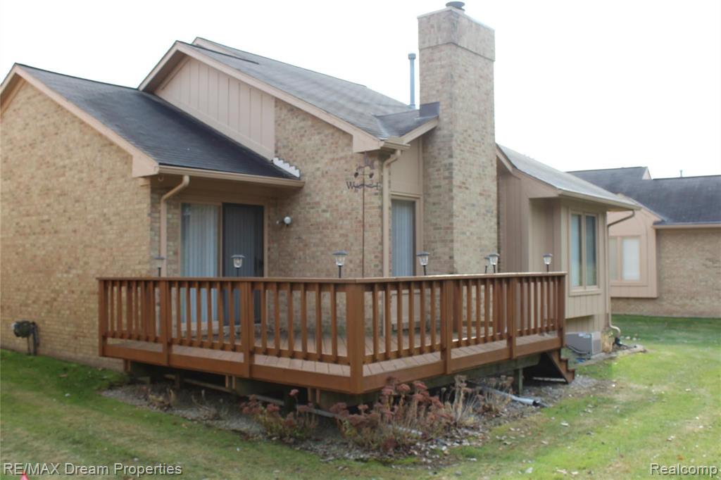 21975 River Ridge Trail Farmington Hills, MI 48335 - Photo 9 of 22