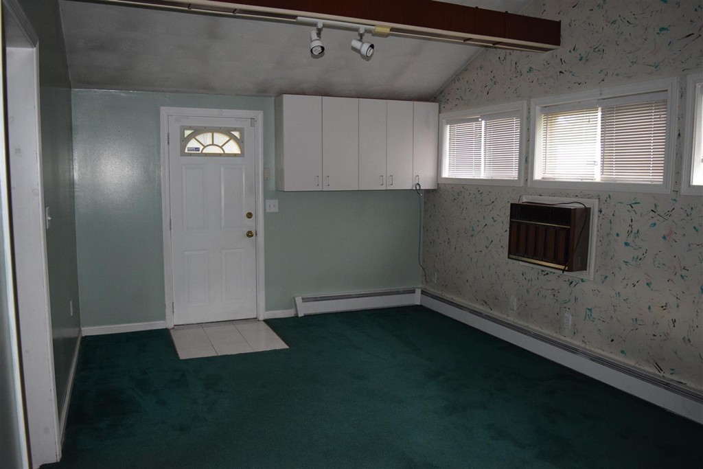 83 Davis Road Methuen, MA 01844 - Photo 9 of 21 Gallery Image 9