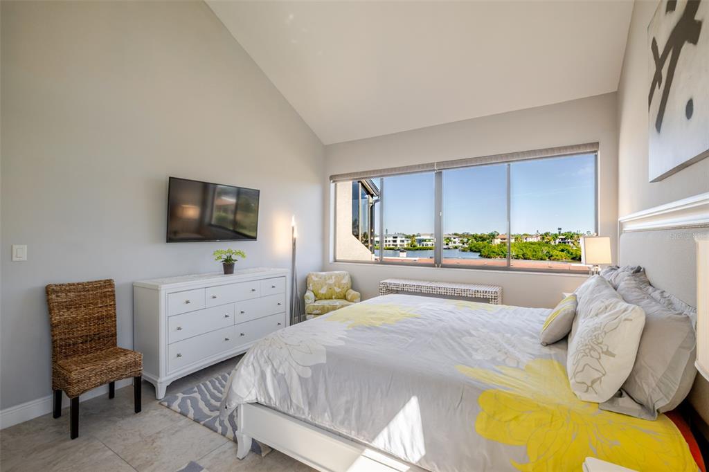 6285 Midnight Pass Road, Unit 307 Sarasota, FL 34242 - Photo 25 of 83