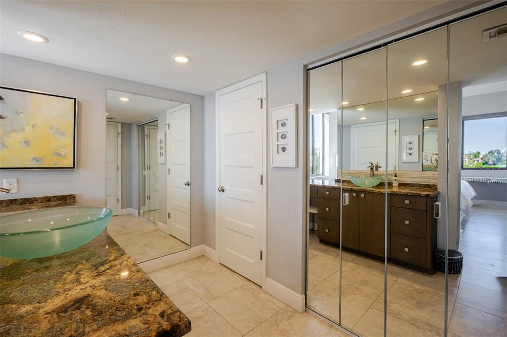 6285 Midnight Pass Road, Unit 307 Sarasota, FL 34242 - Photo 28 of 83