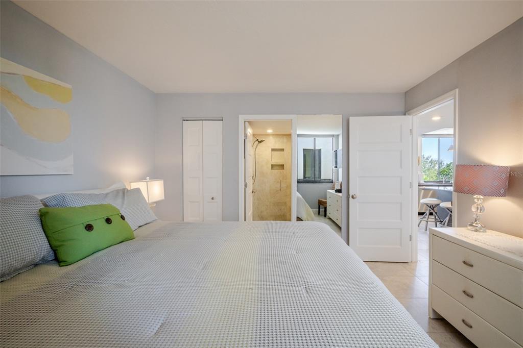 6285 Midnight Pass Road, Unit 307 Sarasota, FL 34242 - Photo 36 of 83