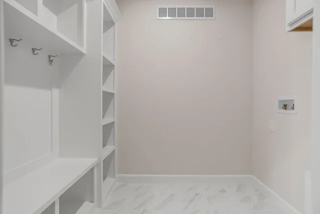 $690,164 | 3903 West 158th Terrace, Overland Park, KS 66224