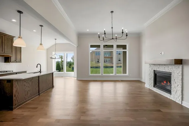 $690,164 | 3903 West 158th Terrace, Overland Park, KS 66224