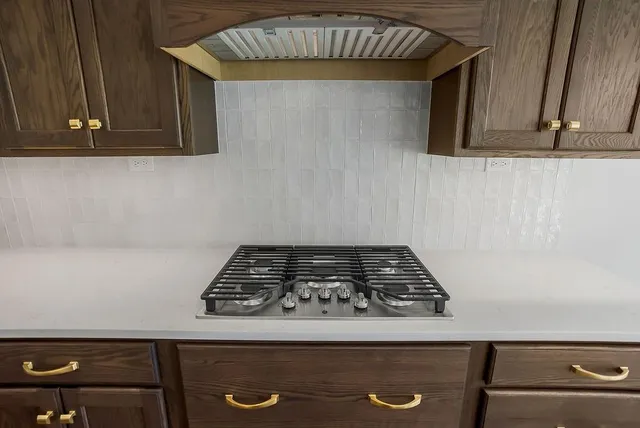 $690,164 | 3903 West 158th Terrace, Overland Park, KS 66224