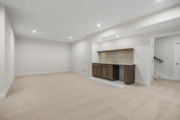 $713,064 | 3903 West 158th Terrace, Overland Park, KS 66224