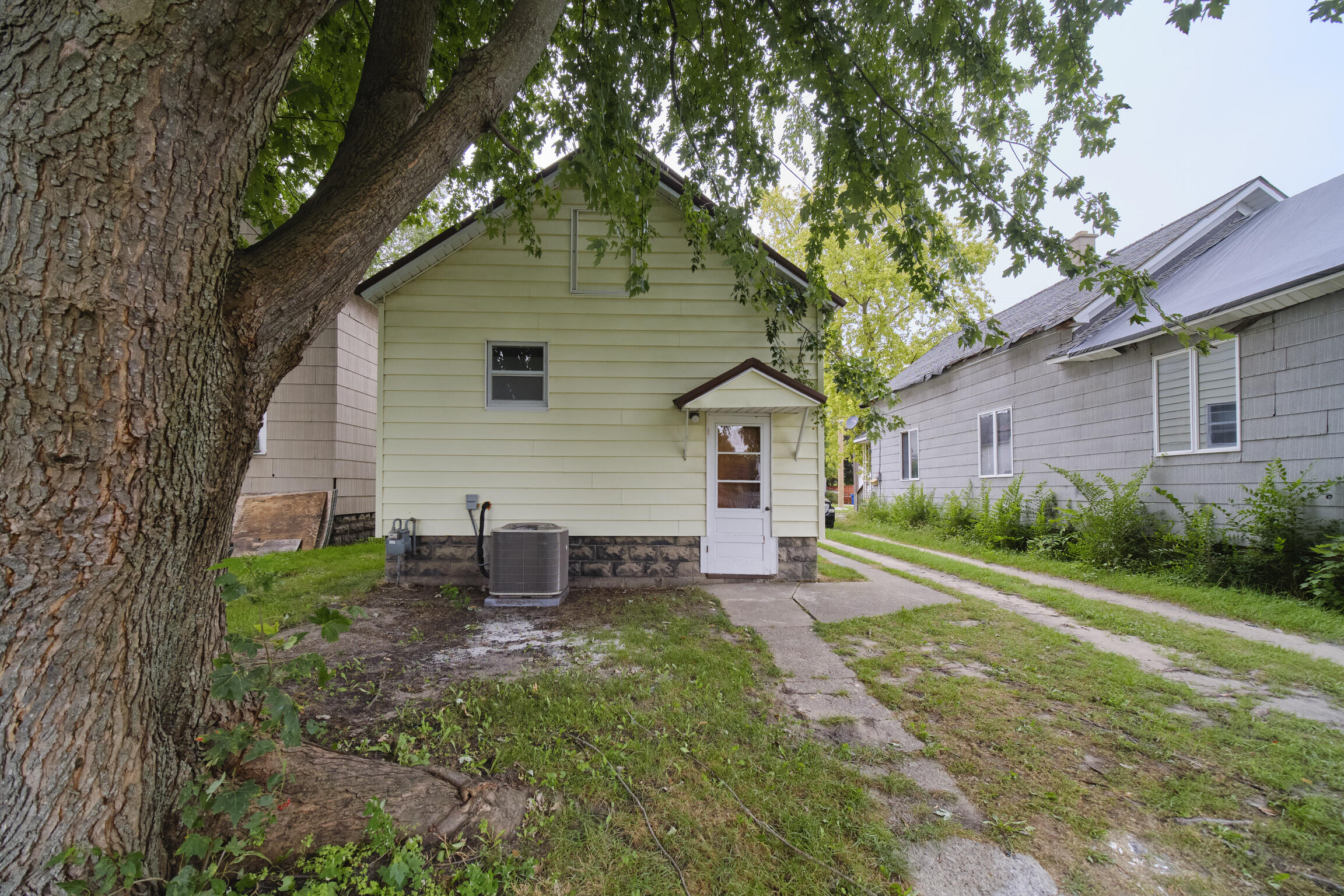 711 Ramsdell Street Manistee, MI 49660 - Photo 31 of 34 711 Ramsdell Street
