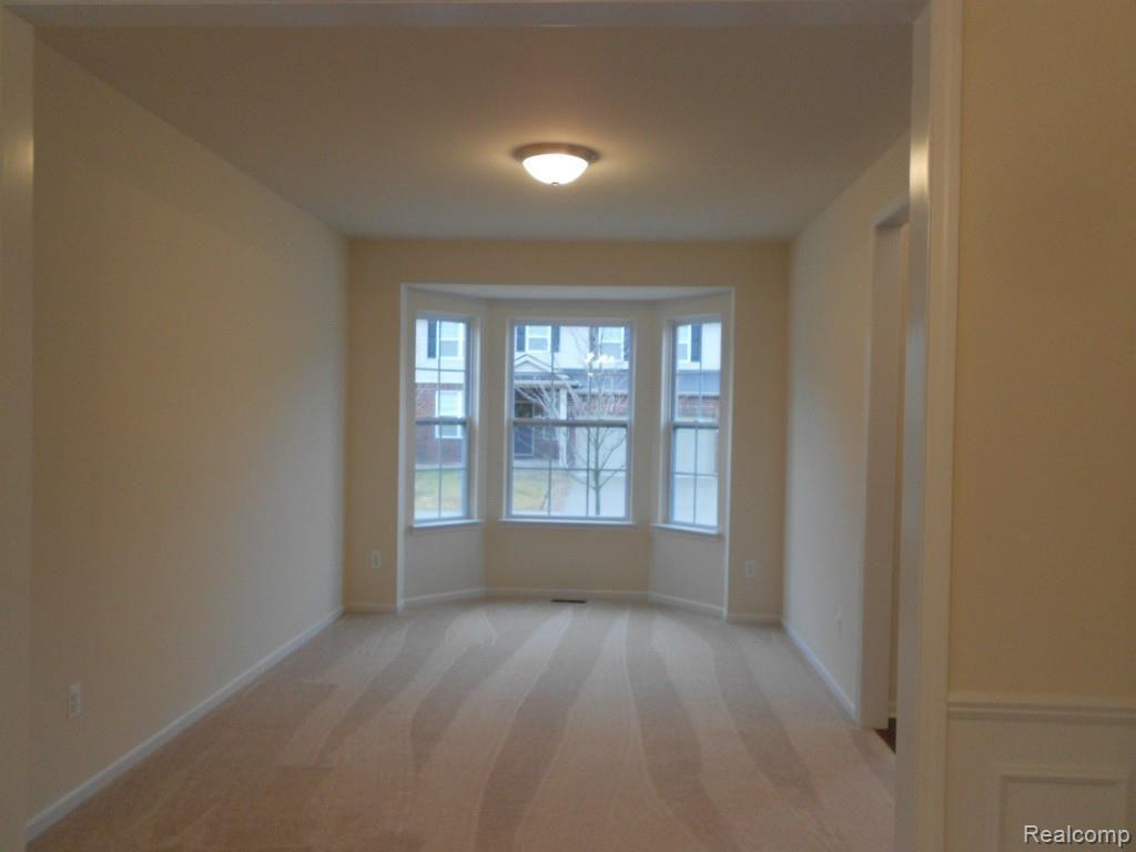 27585 Cromwell Road Novi, MI 48374 - Photo 3 of 25 DSCN3379.jpg