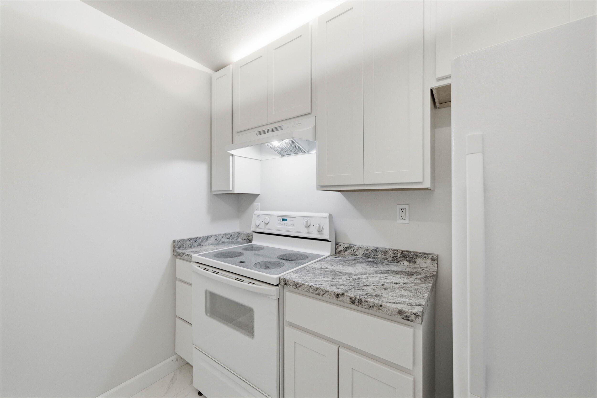 2300 Good Hope Road, Unit 340 Glendale, WI 53209 - Photo 13 of 37 12-Middle Coast-11