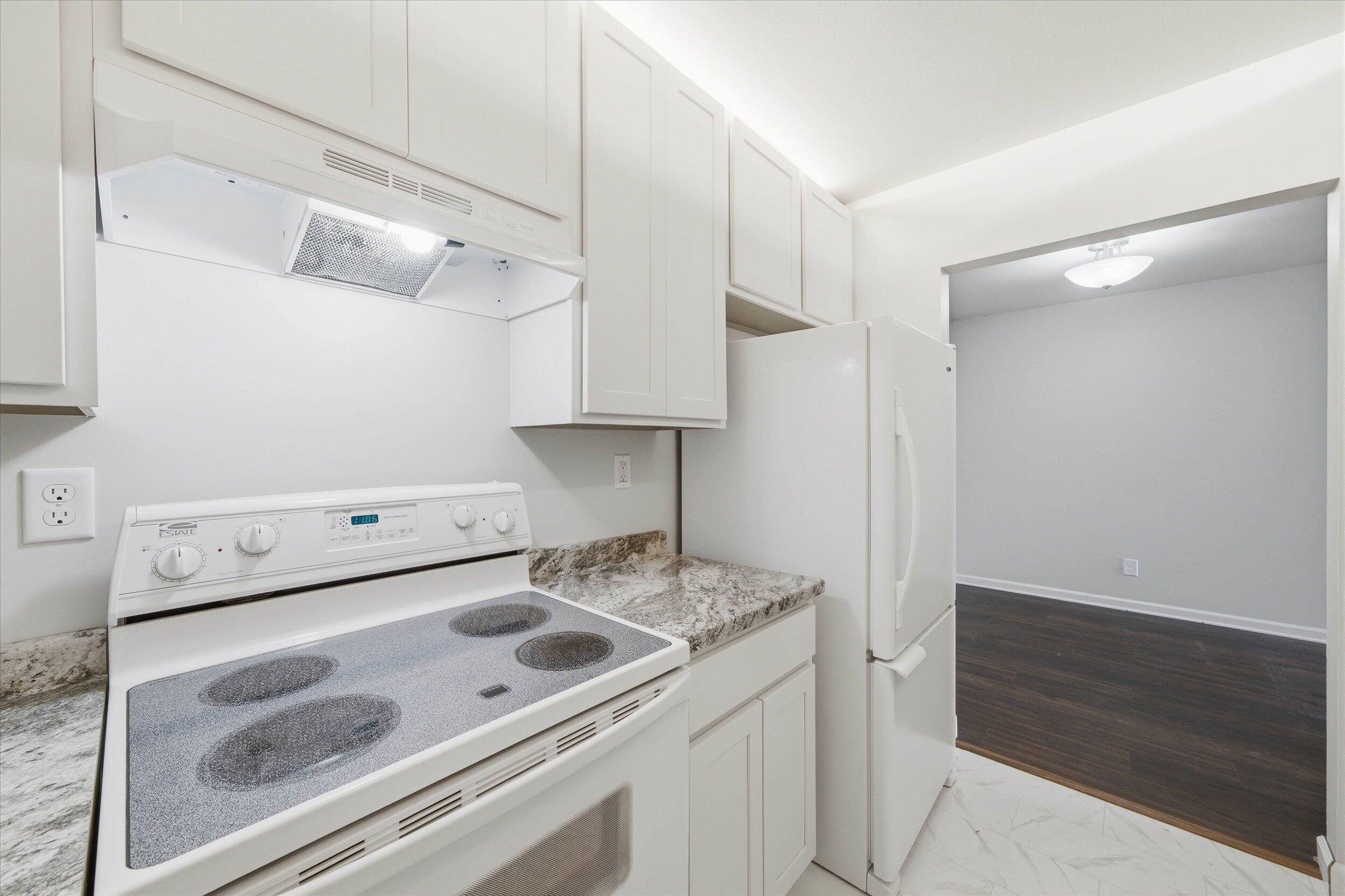2300 Good Hope Road, Unit 340 Glendale, WI 53209 - Photo 15 of 37 14-Middle Coast-13