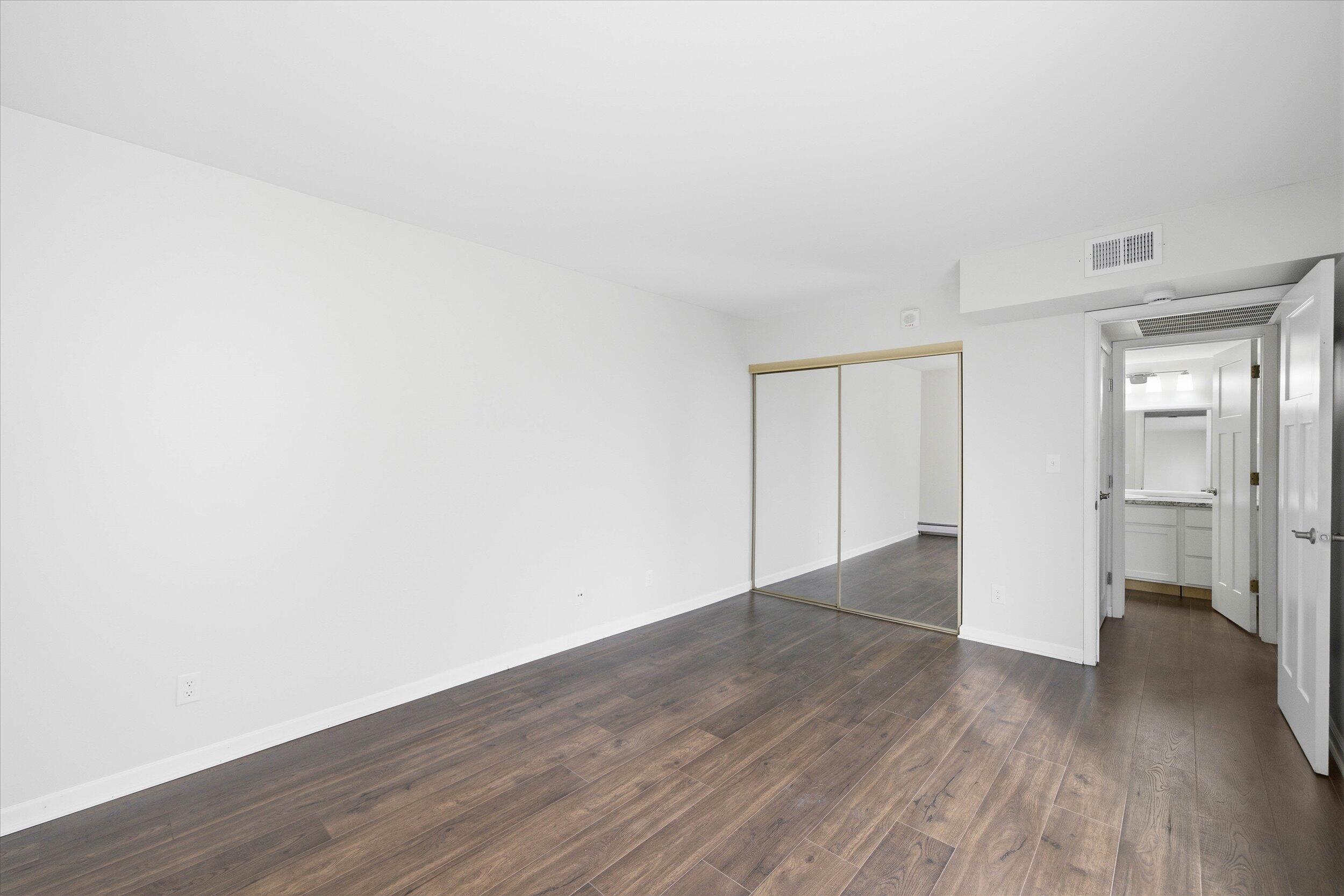 2300 Good Hope Road, Unit 340 Glendale, WI 53209 - Photo 20 of 37 19-Middle Coast-18