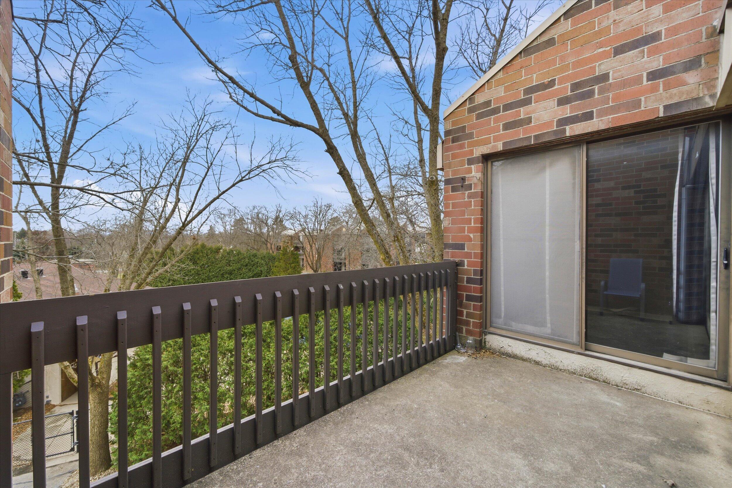 2300 Good Hope Road, Unit 340 Glendale, WI 53209 - Photo 23 of 37 22-Middle Coast-21