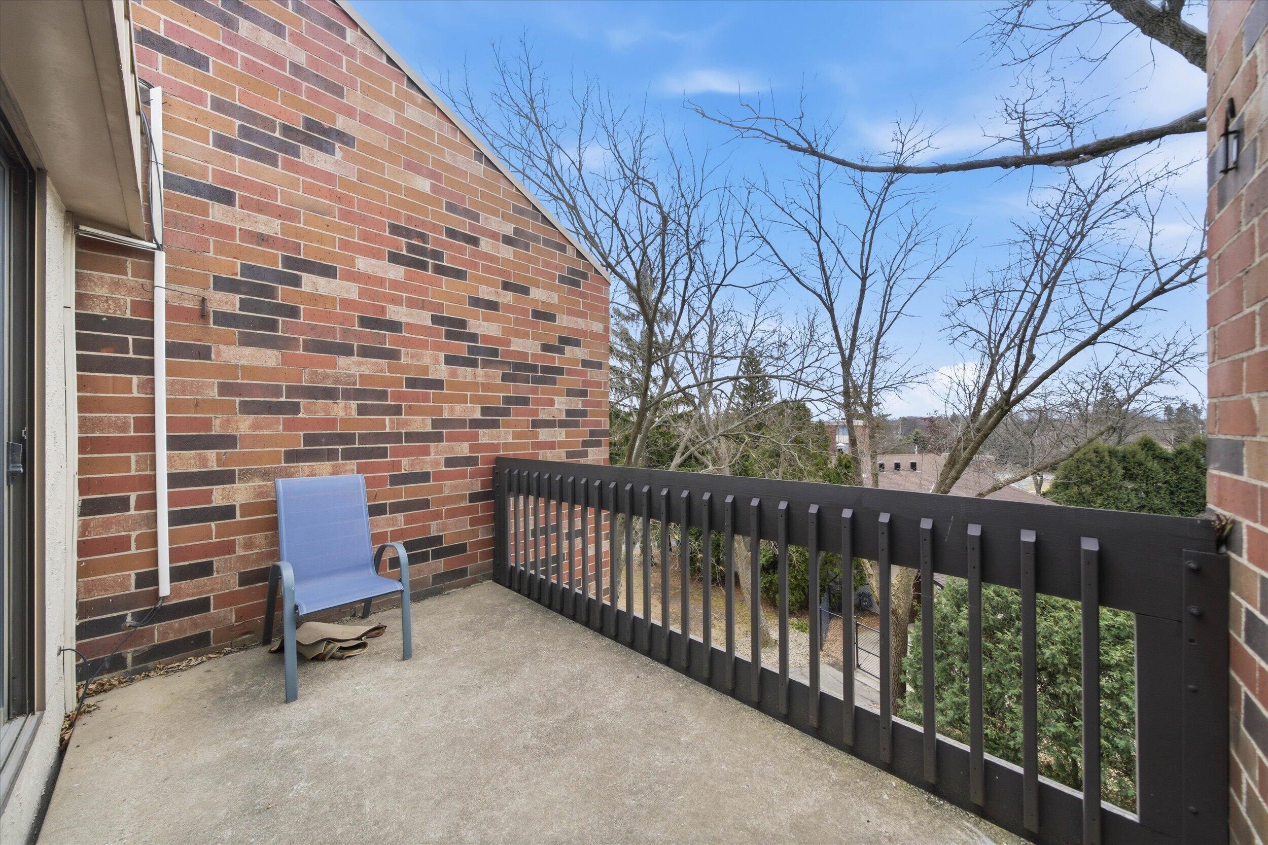 2300 Good Hope Road, Unit 340 Glendale, WI 53209 - Photo 24 of 37 23-Middle Coast-22