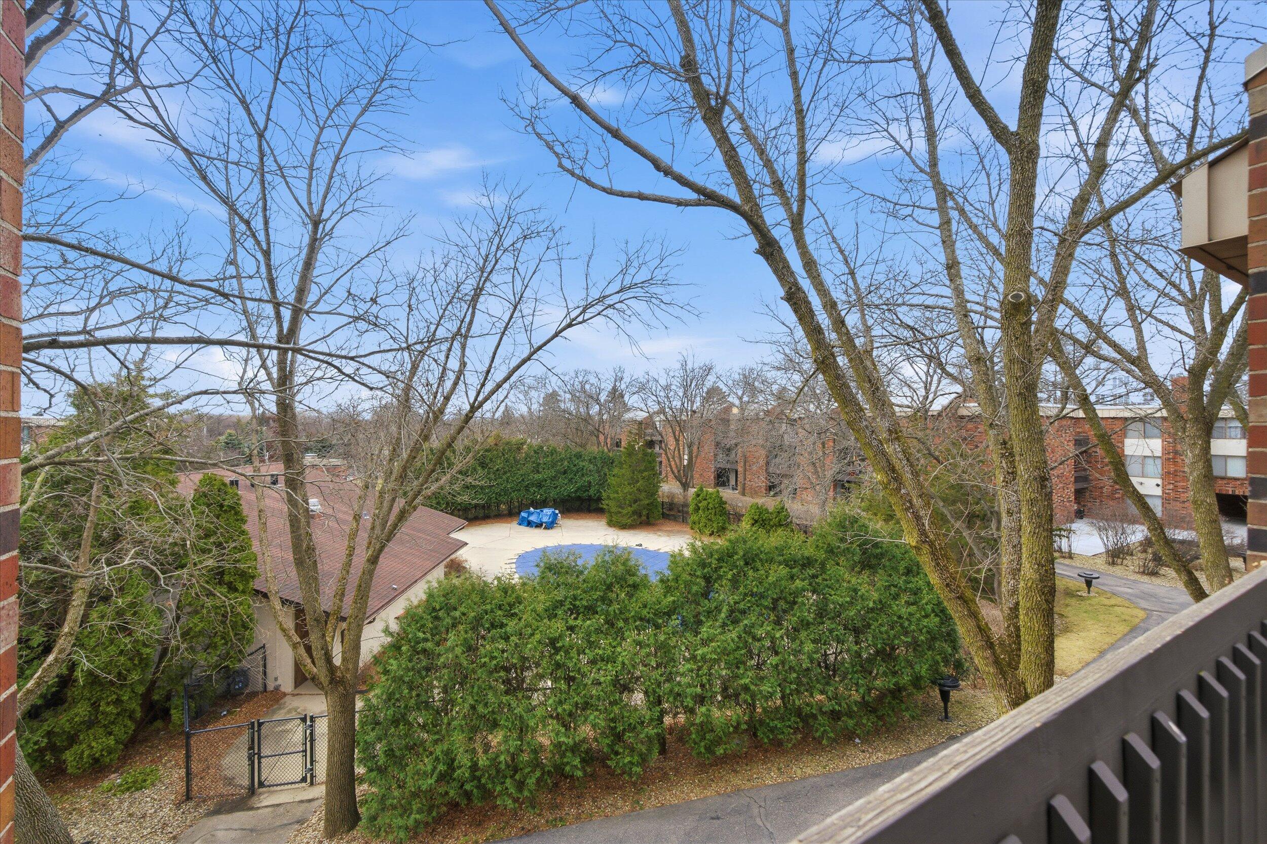 2300 Good Hope Road, Unit 340 Glendale, WI 53209 - Photo 25 of 37 24-Middle Coast-23