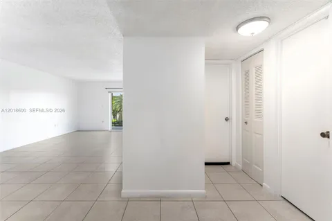 $260,000 | 1900 West 54th Street, Unit 220, Hialeah, FL 33012