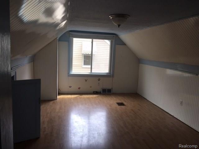 8126 Standard Street Center Line, MI 48015 - Photo 12 of 13