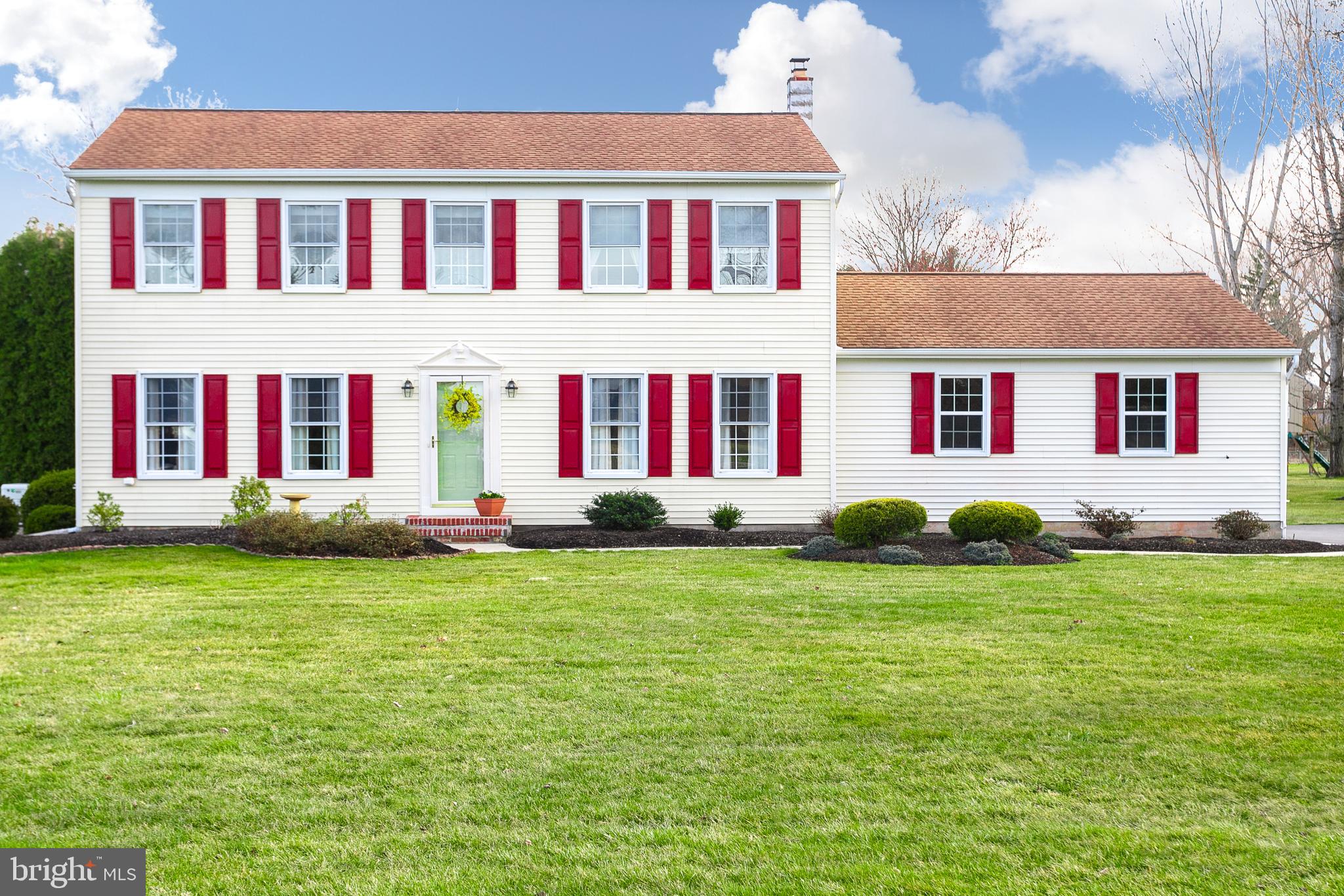 422 White Pine Road Columbus, NJ 08022 - Photo 1 of 39 Gallery Image 1