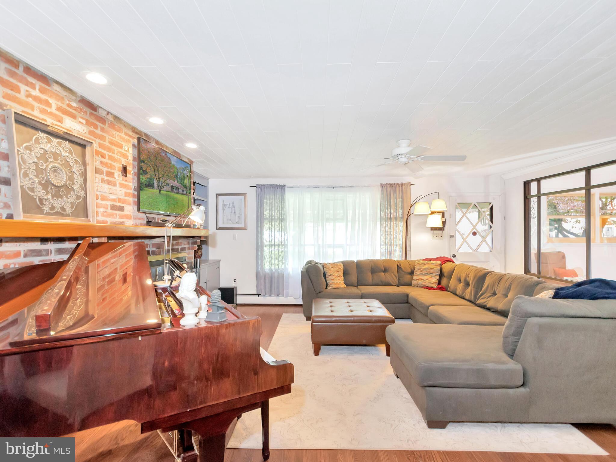 1302 Providence Road Secane, PA 19018 - Photo 6 of 25 Gallery Image 6