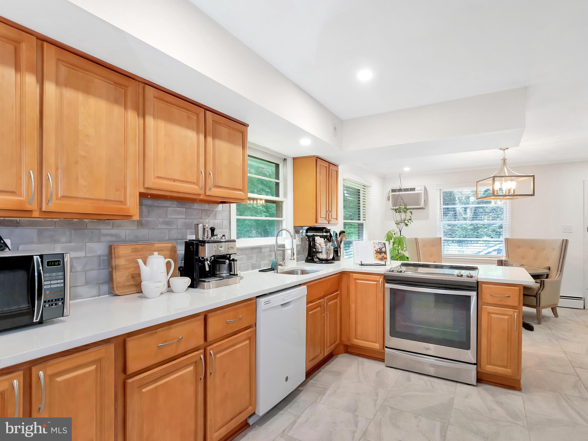 1302 Providence Road Secane, PA 19018 - Photo 9 of 25 Gallery Image 9