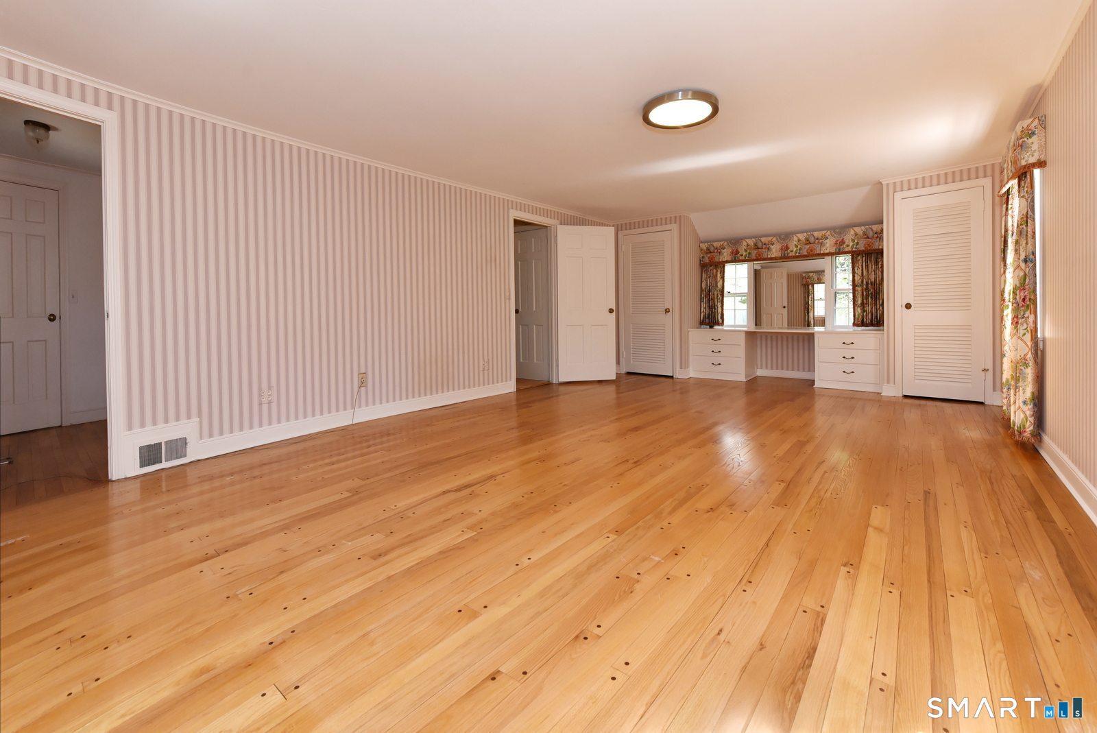 24 Coleman Road Glastonbury, CT 06033 - Photo 24 of 33