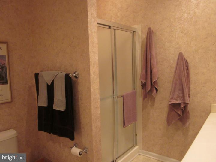 91 Windingbrook Road Bordentown, NJ 08505 - Photo 20 of 24 Master Bathroom