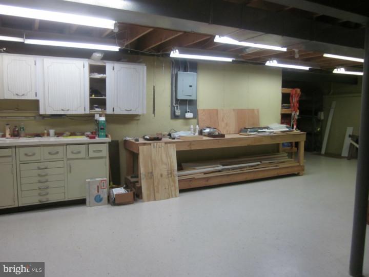 91 Windingbrook Road Bordentown, NJ 08505 - Photo 23 of 24 Basement