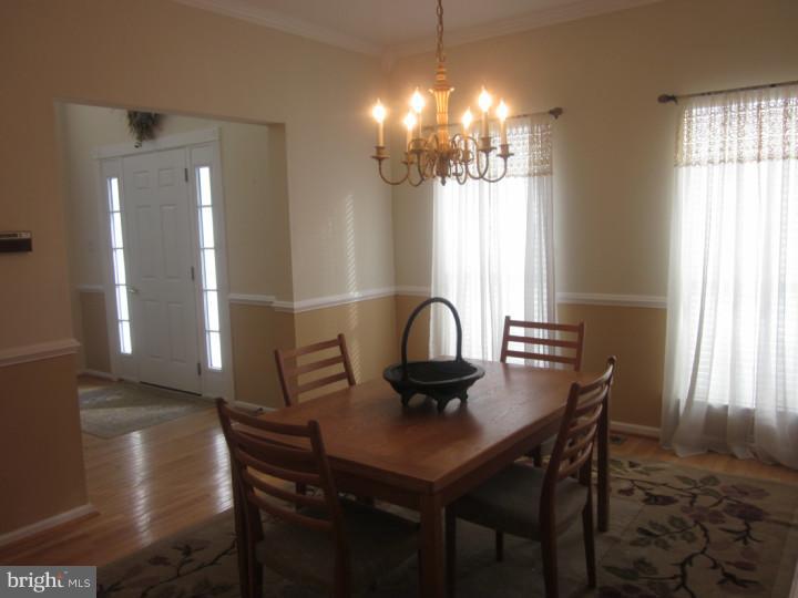 91 Windingbrook Road Bordentown, NJ 08505 - Photo 7 of 24 Dining Room