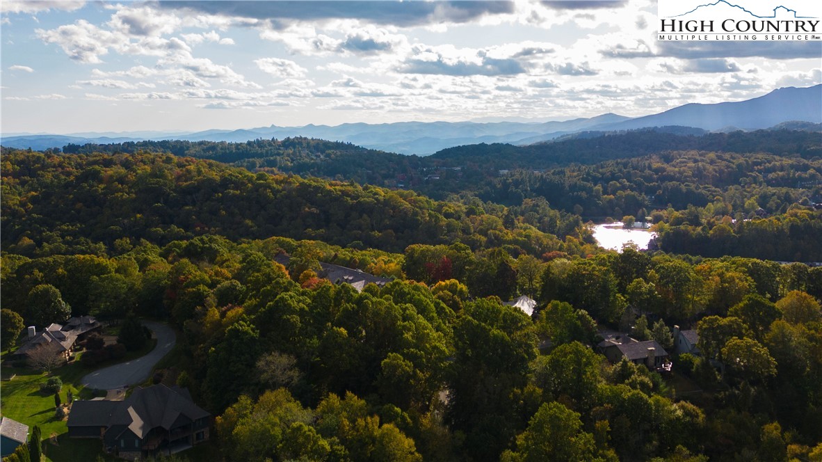 27-28 High Ridge Lane Blowing Rock, NC 28605 - Photo 14 of 17 a view of a city of mountains and valleys