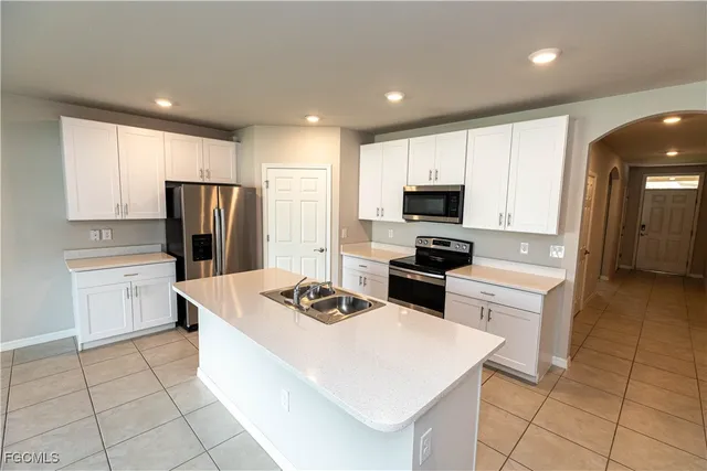 $2,800 | 1401 Fountain Avenue, Fort Myers, FL 33919