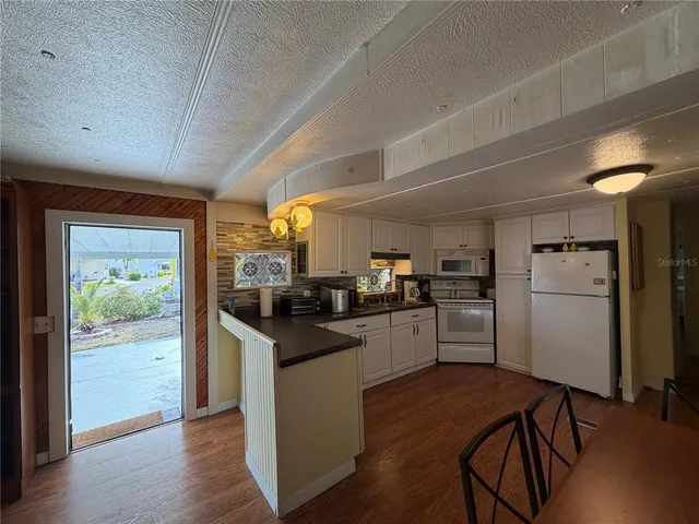 $1,425 | 3311 Eileen Drive, Ellenton, FL 34222