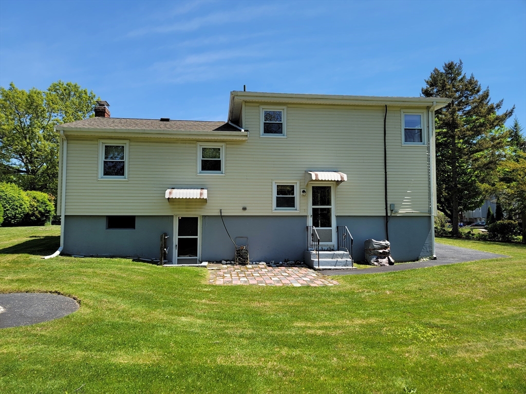 3 Alice Road Randolph, MA 02368 - Photo 4 of 23 Gallery Image 4