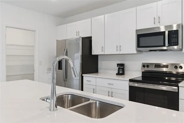 $2,400 | 190 Jones Fish Camp Road, Edgewater, FL 32141