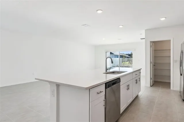 $2,400 | 190 Jones Fish Camp Road, Edgewater, FL 32141