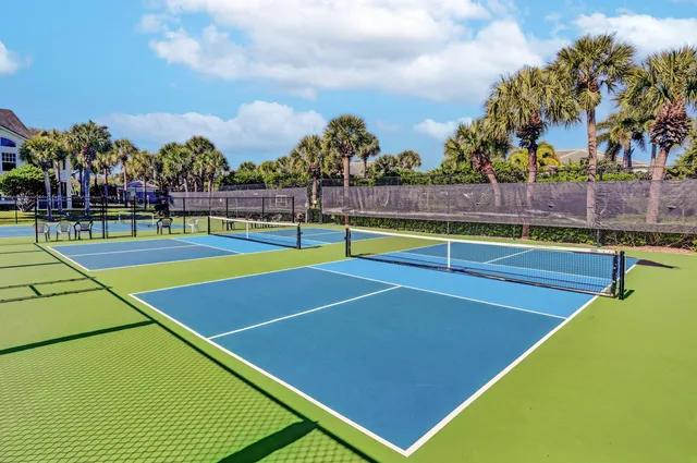 a view of a tennis court