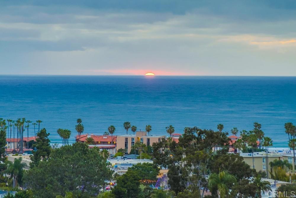 2500 Torrey Pines Road, Unit 802 La Jolla, CA 92037 - Photo 19 of 40 view of a city