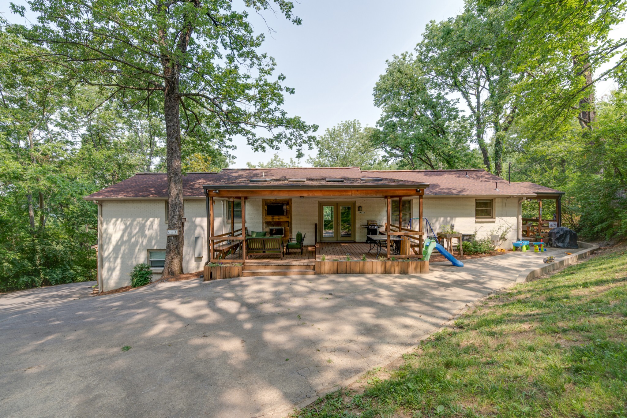 5733 Knob Road Nashville, TN 37209 - Photo 38 of 50 Gallery Image 38