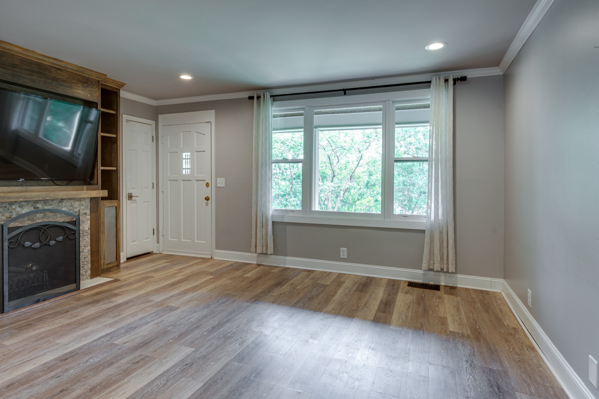Gallery Image 6