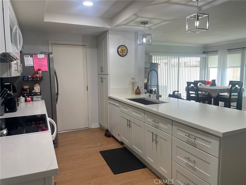 26592 Farrell Street Menifee, CA 92586 - Photo 8 of 31