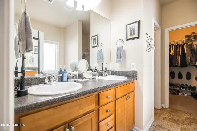 $256,900 | 135 Abelia Lane, Byron, GA 31008