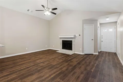 $309,900 | 213 Teakwood Lane, Lewisville, TX 75067