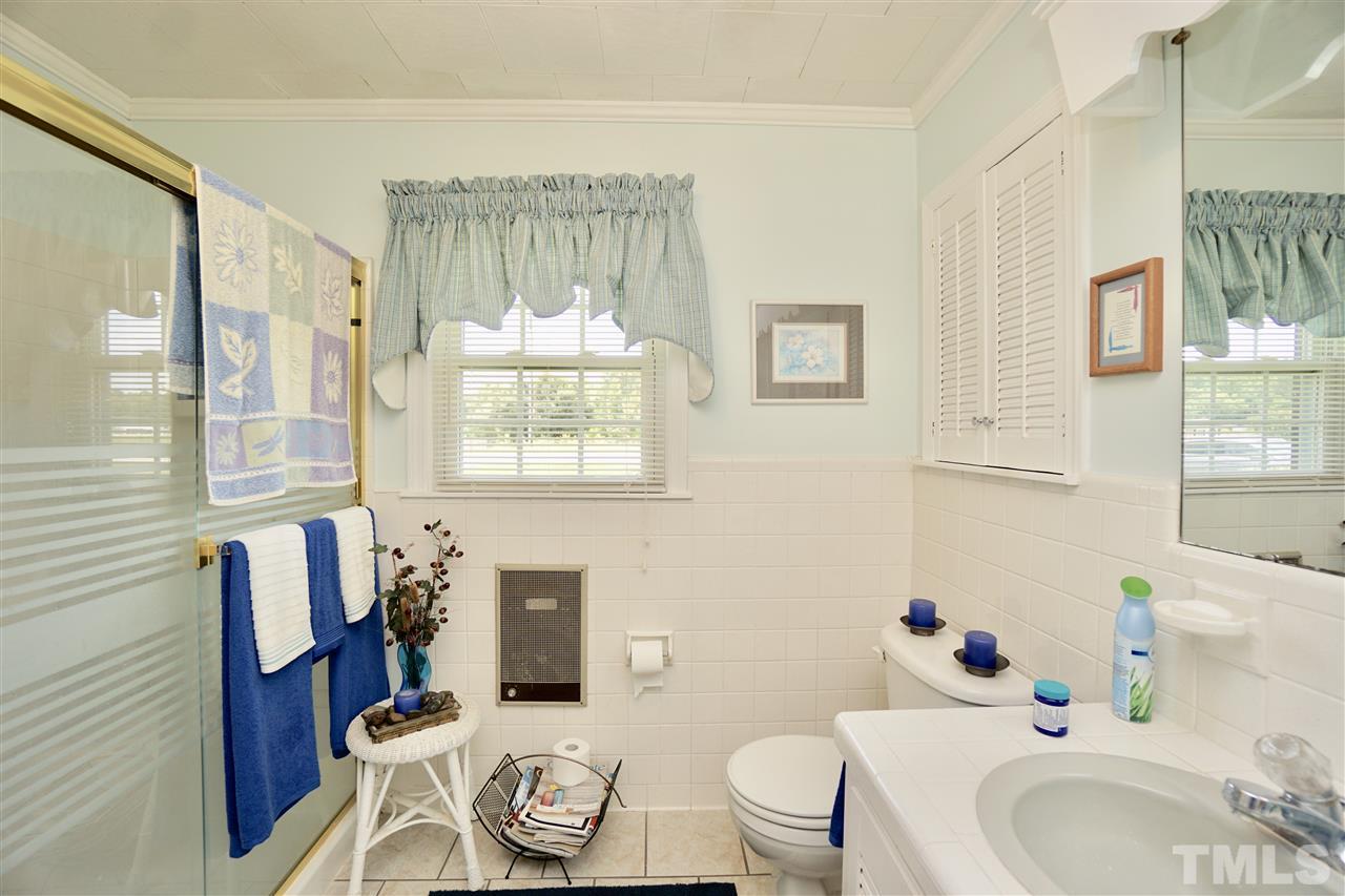 635 Garrett Road Henderson, NC 27537 - Photo 14 of 17 Gallery Image 14