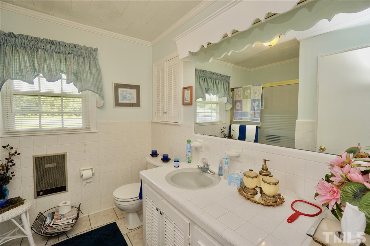 635 Garrett Road Henderson, NC 27537 - Photo 15 of 17 Gallery Image 15