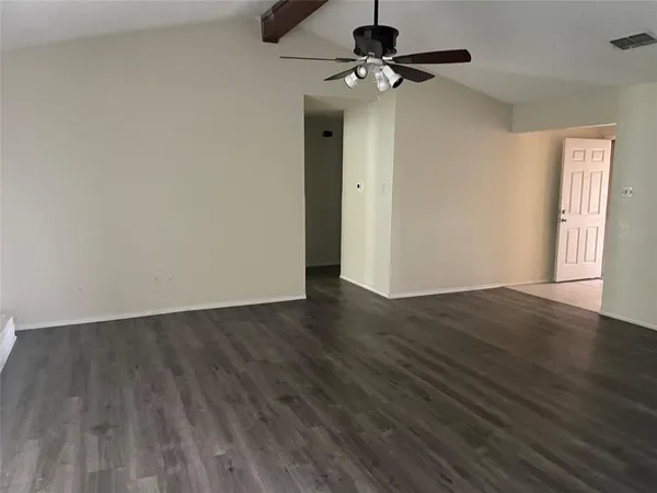 $1,900 | 7420 Meadowcreek Drive, Fort Worth, TX 76133